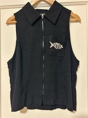 VINTAGE Black Zip-Front Top with Fishbone
